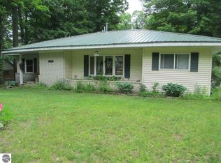 4168 Sands Park Dr NE, Kalkaska, MI 49646