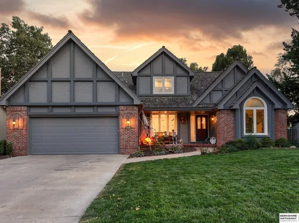 14479 Sherwood Ave, Omaha, NE 68116
