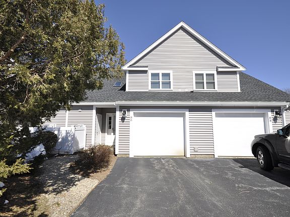 2nd image of 86 Fairway Dr #86