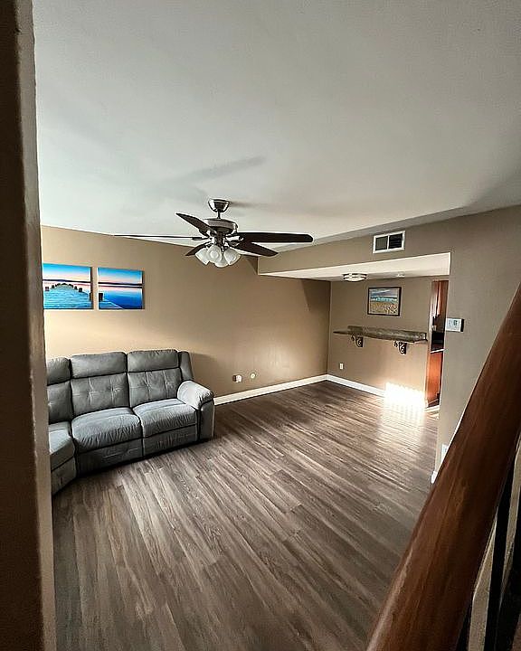 1st image of 910 Amistad Ct Unit C