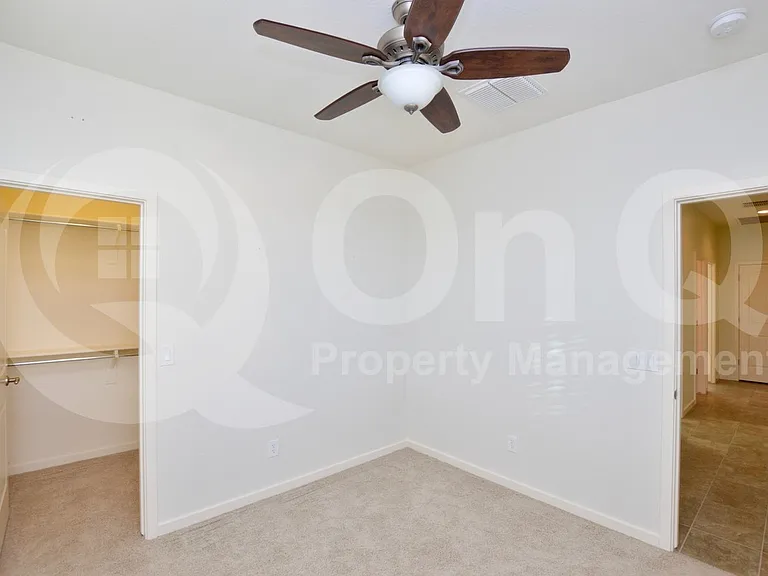 2814 E Quenton St — Photo 9