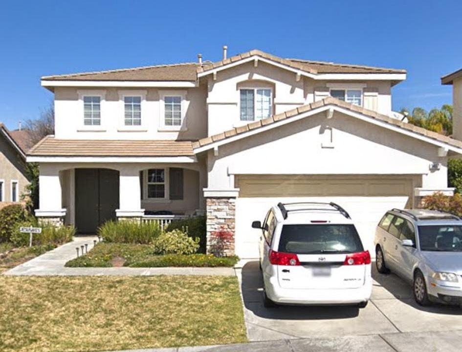 1st image of 34671 Yale Dr