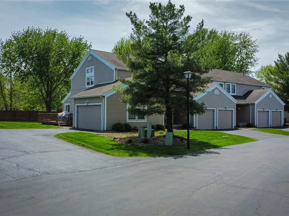 435 Pineview Dr NE, Warren, OH 44484