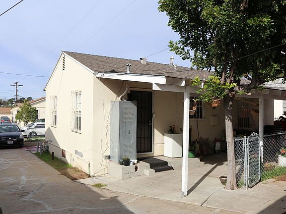 3rd image of 725 42nd St