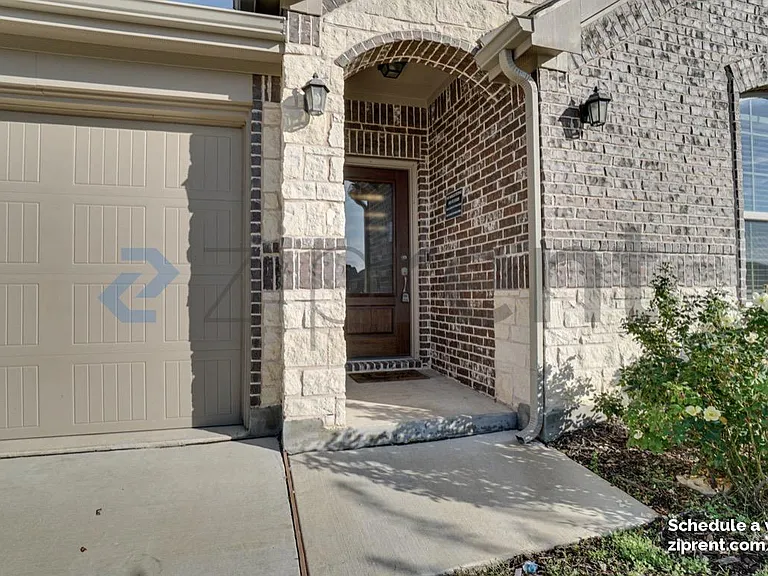 217 Cedar Canyon Dr — Photo 2