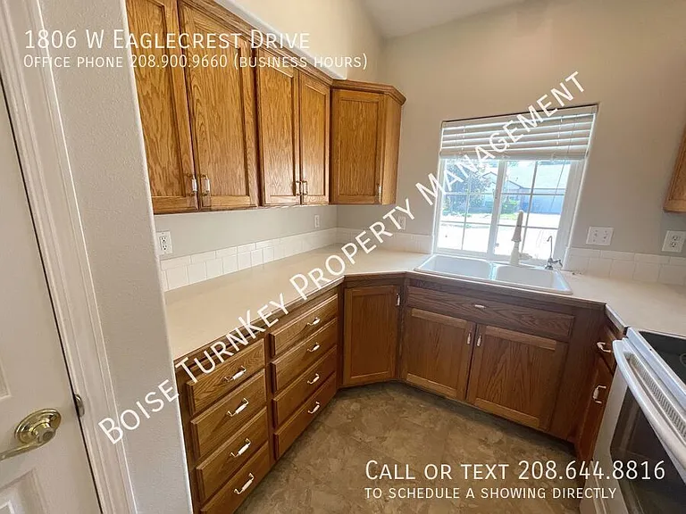 1806 W Eaglecrest Dr — Photo 11