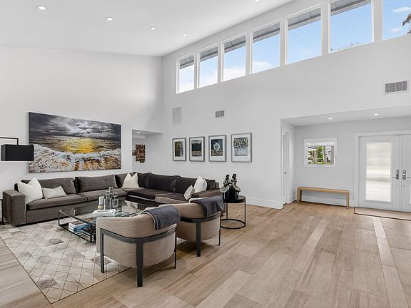 5th image of 17646 Scarsdale Way