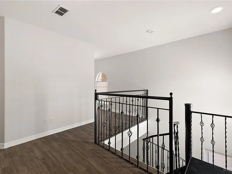 1521 W McIntyre St #4 — Photo 7