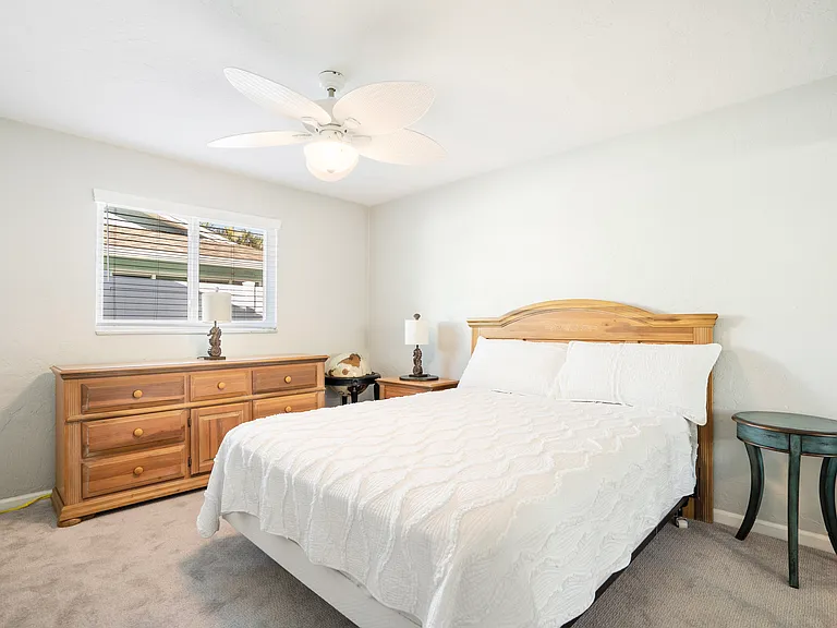 3003 W Vina Del Mar Blvd — Photo 45
