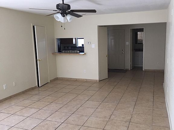 4th image of 210 W Lake Dr APT 114