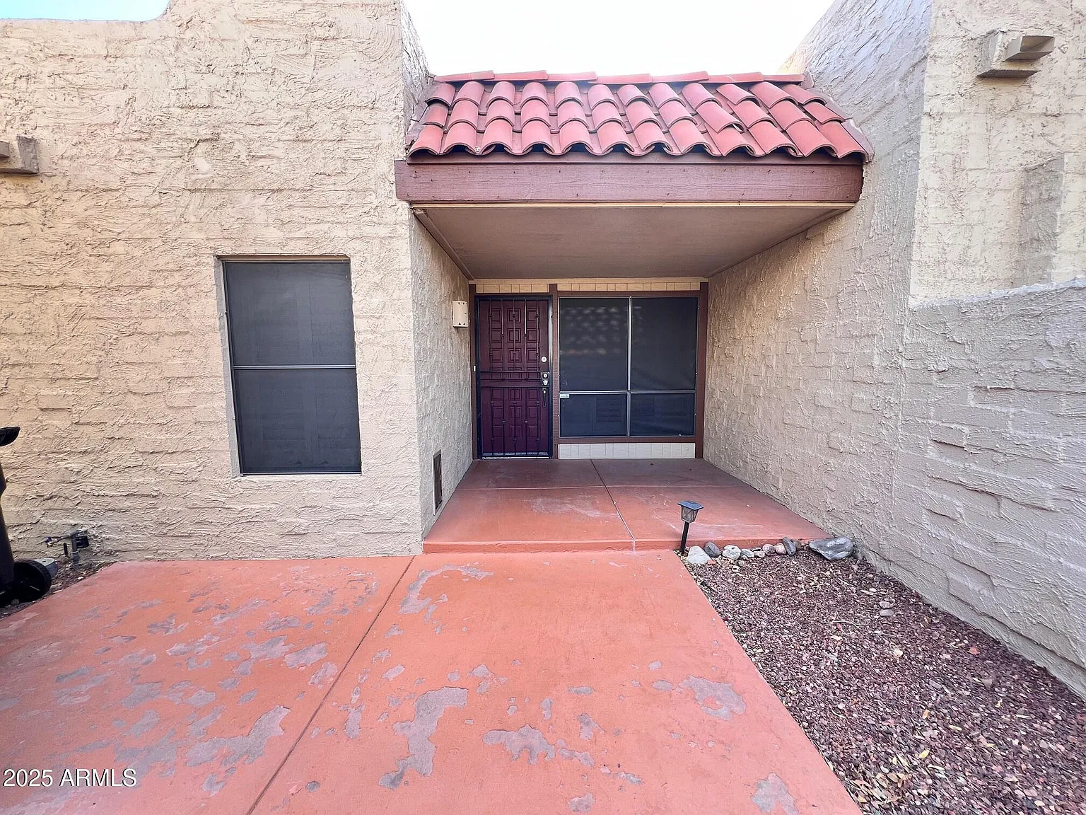 3 bed, 2.0 bath, 1487 sqft, $1,800 — Photo 3