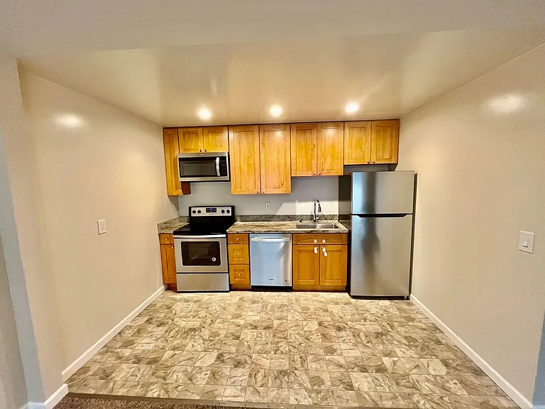 PM0410 — Photo 2