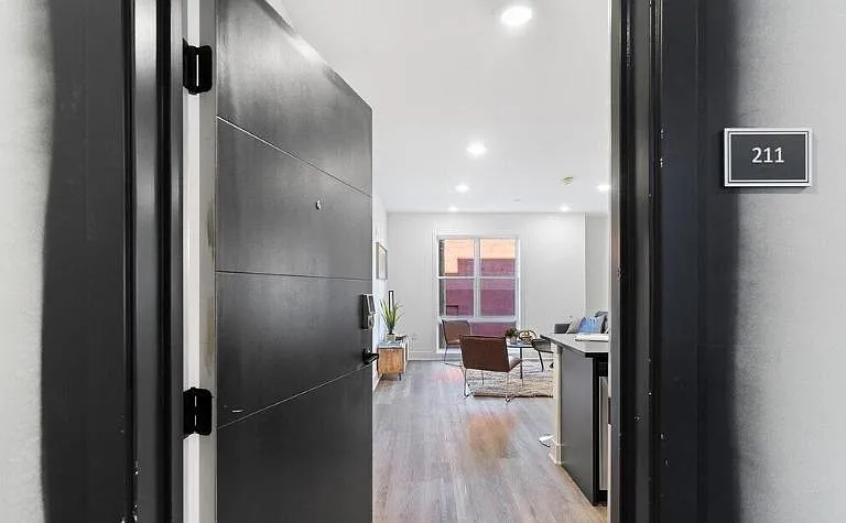 330 Cecil B. Moore Ave — Photo 20