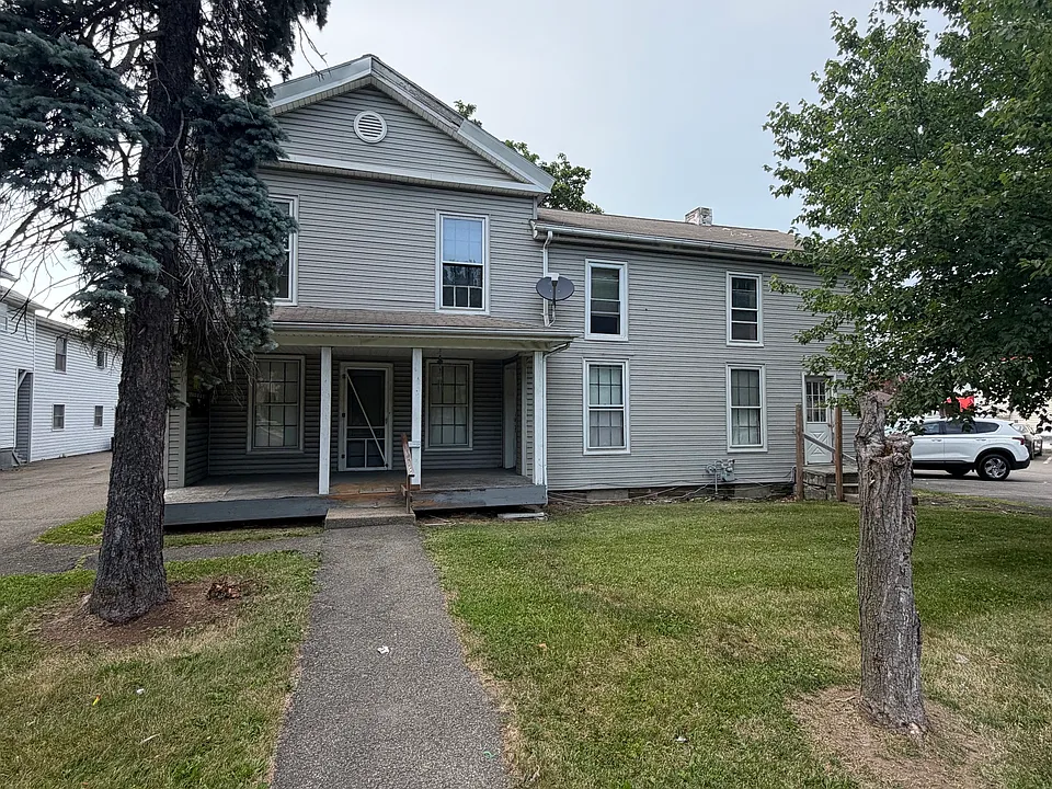 507 W Main St #2L