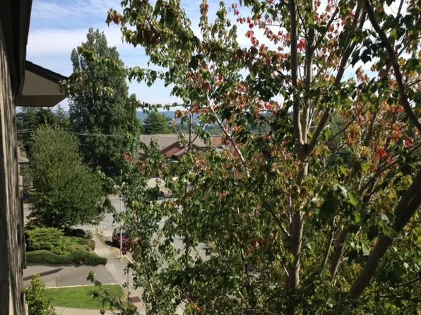 5818 NE 70th St APT A405, Seattle, WA 98115