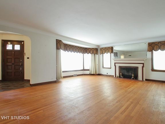 2nd image of 6850 N Kilpatrick Ave