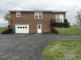 1076 Pruitt Rd, Bowling Green, KY 42101