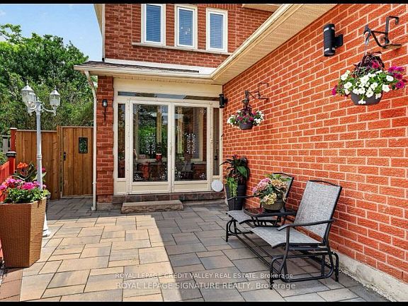 3rd image of 1642 Pepperwood Gate