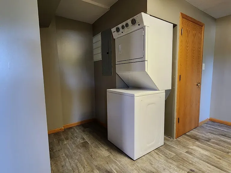 716 S Randolph St #201 — Photo 3