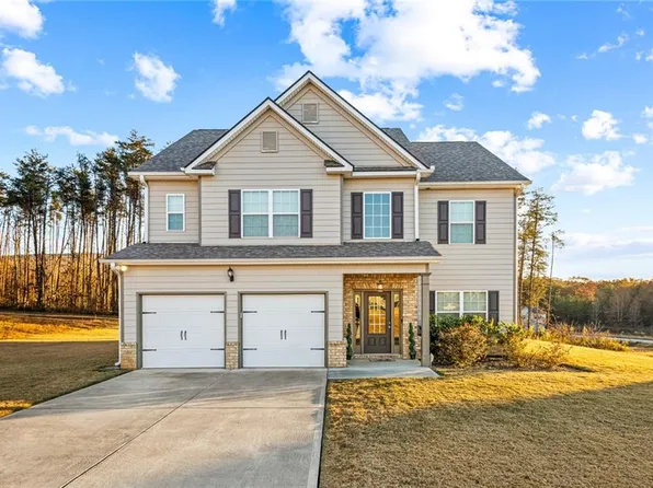 61 N Village Cir, Rydal, GA 30171