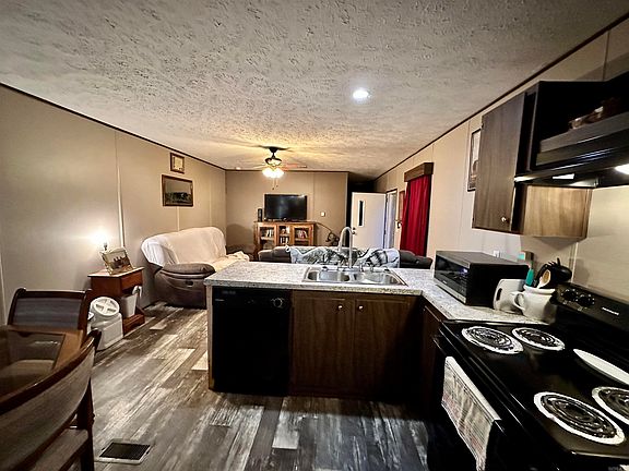 5th image of 279 Viceroy Ln