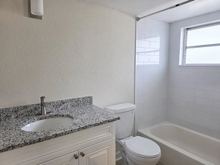11456 W Bayshore Dr — Photo 17