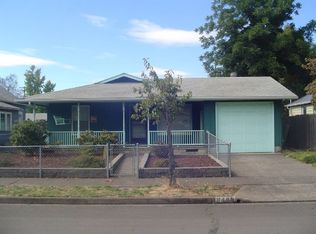 840 4th St, Springfield, OR 97477