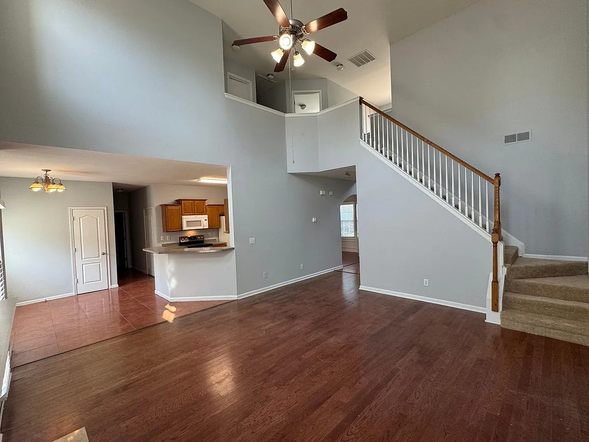 Building Photo - 6902 Grand Hickory Dr