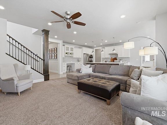 5th image of 2482 E Taormina Dr