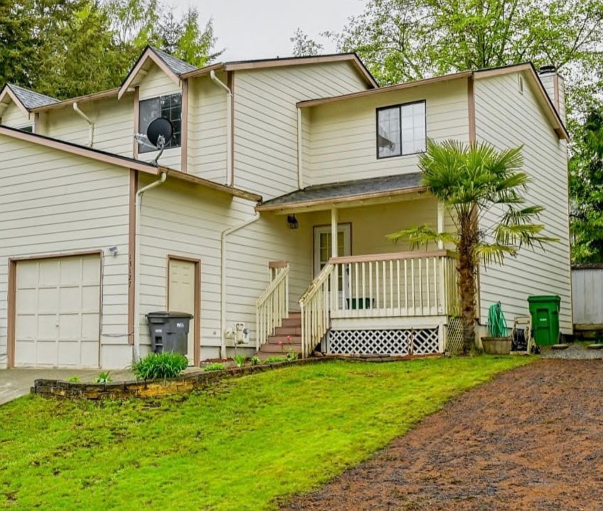 1st image of 13127 Lakeridge Cir NW