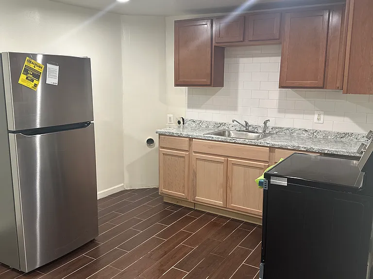 362 Clinton Ave — Photo 5