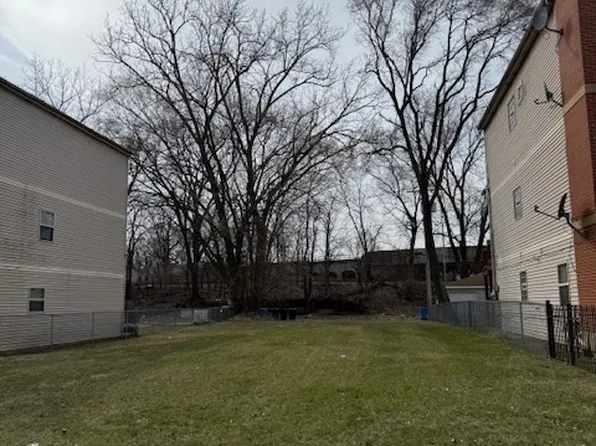 7912 S Parnell Ave, Chicago, IL 60620