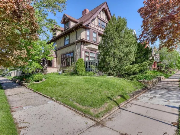 3206 West Clybourn STREET, Milwaukee, WI 53208