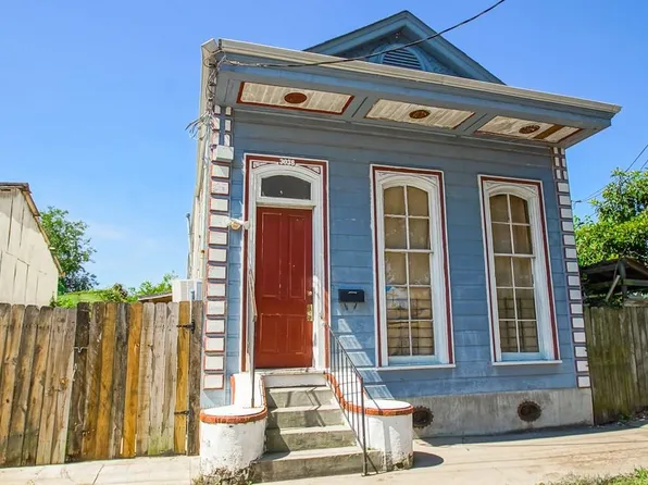 3038 Urquhart St, New Orleans, LA 70117