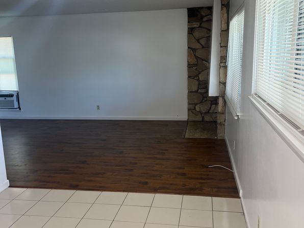 220 W 37th St