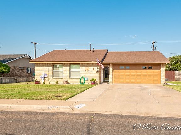 2nd image of 512 Brownwood Dr