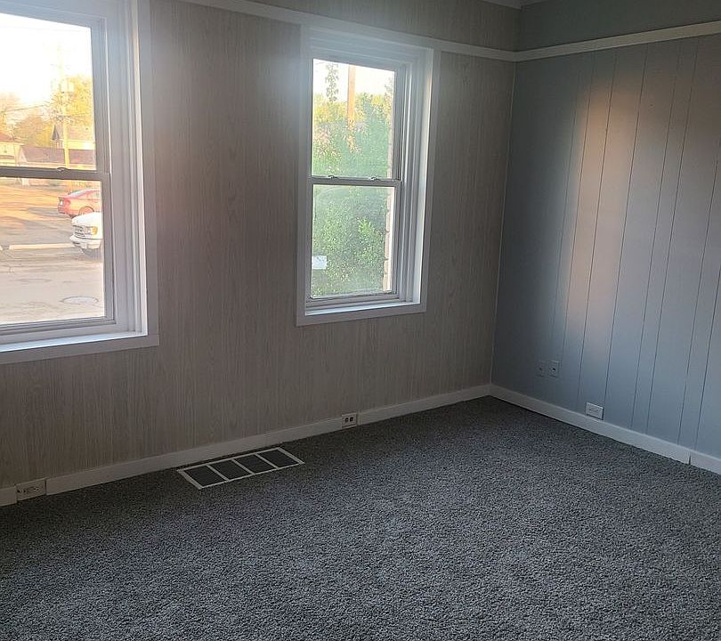 1st image of 17 N Brownell St