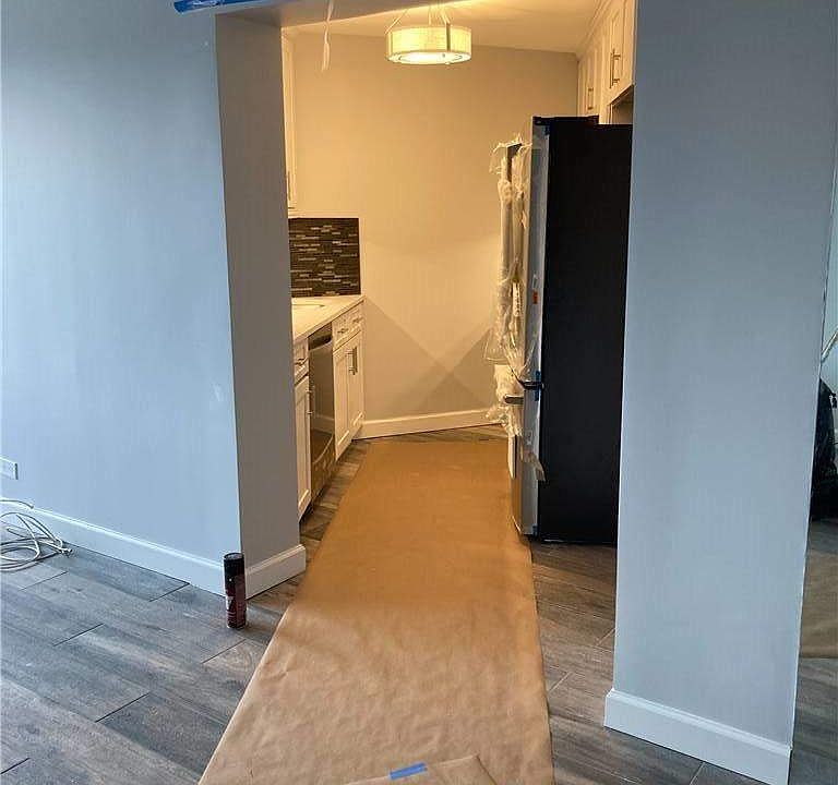 1st image of 2 Bay Club Dr APT 4R