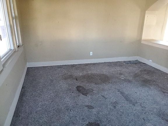 5th image of 1212 S Richland St