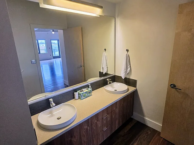 309 E 5th St #501 — Photo 17