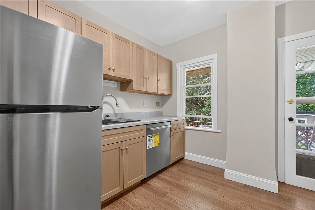 1 bed, 600 sqft, $1,495 — Photo 2