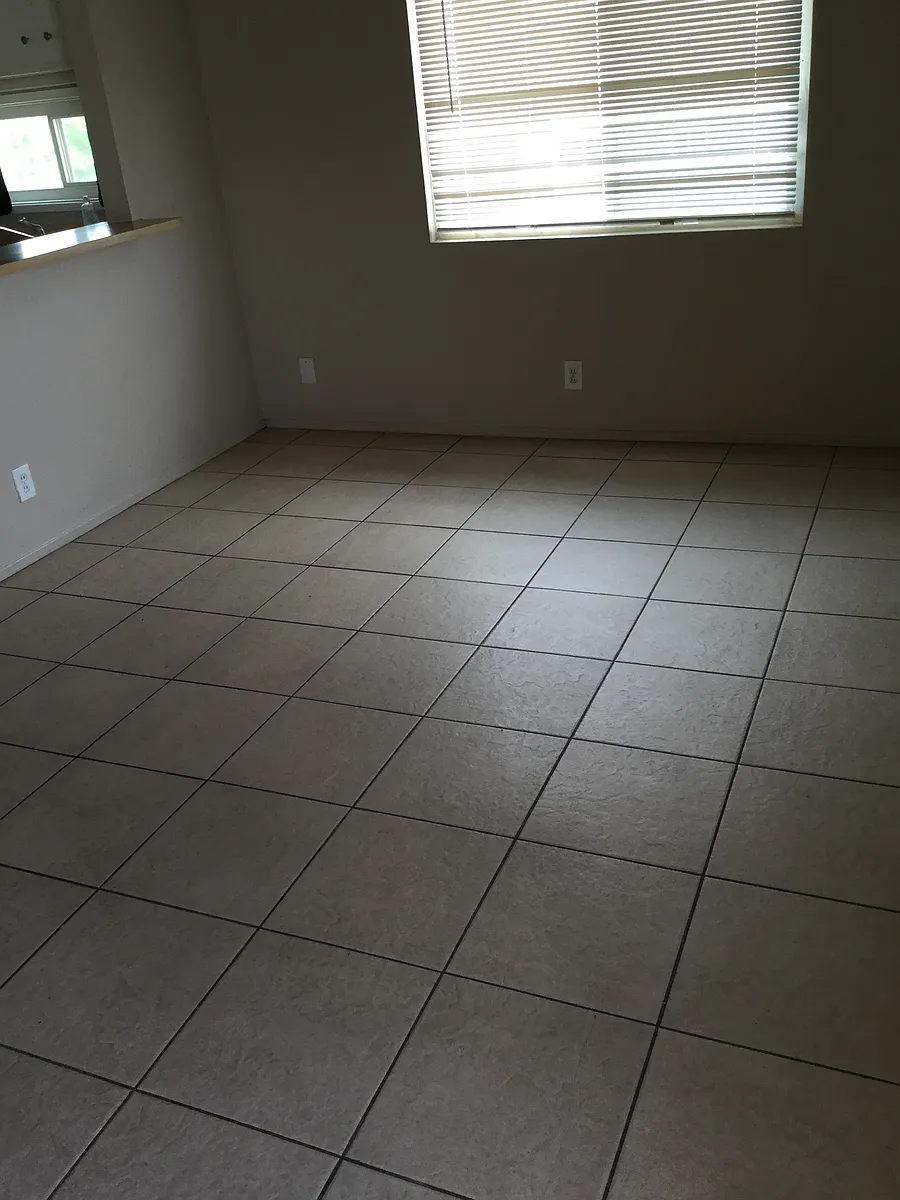 Building Photo - 509 McKellar Cir #2