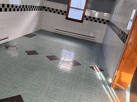5th image of 61 Tuscano Ave #5