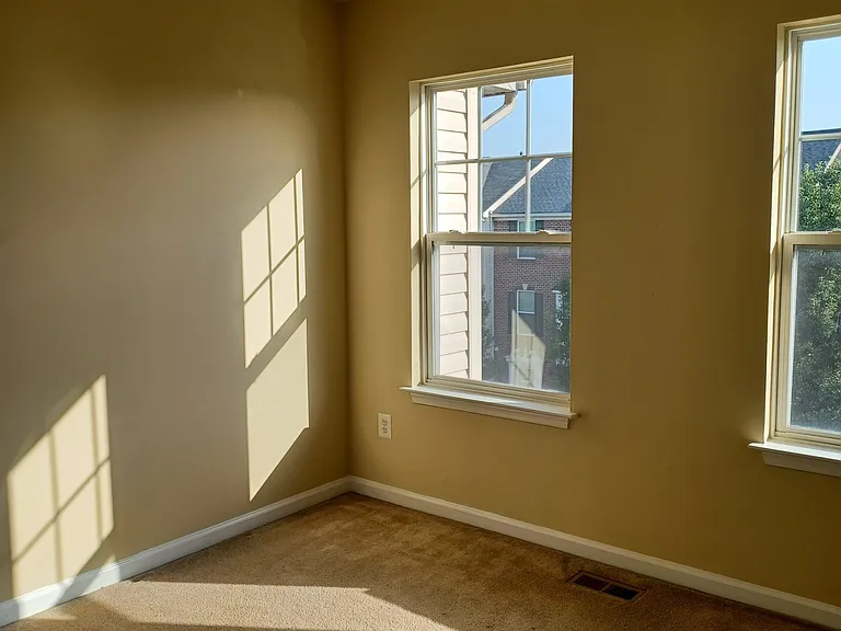 103 Argyle Ct #1 — Photo 10