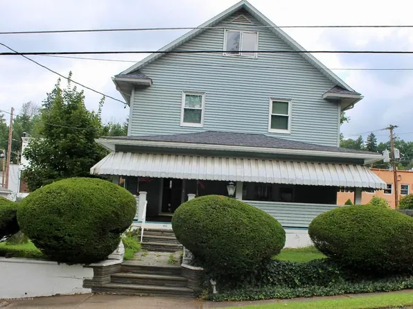 411 Davis St, Clarks Summit, PA 18411