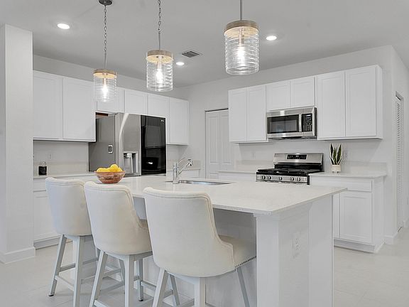 5th image of 6371 NW Windwood Way