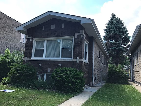 2nd image of 4125 W Oakdale Ave