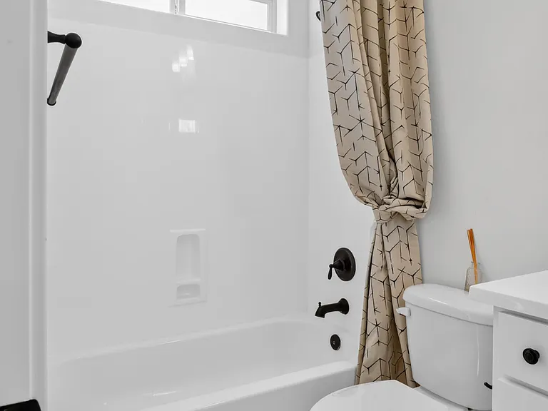 2141 E Flamingo Way — Photo 43