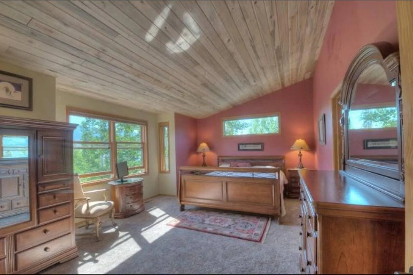 1851 Peregrine Ln — Photo 1