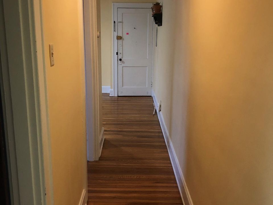 2nd image of 3750 Isabella Ave #2